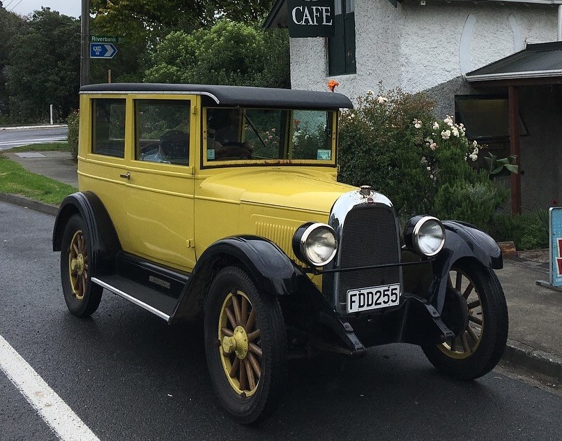 1926 - 1927 Overland Whippet Coach - New Zealand