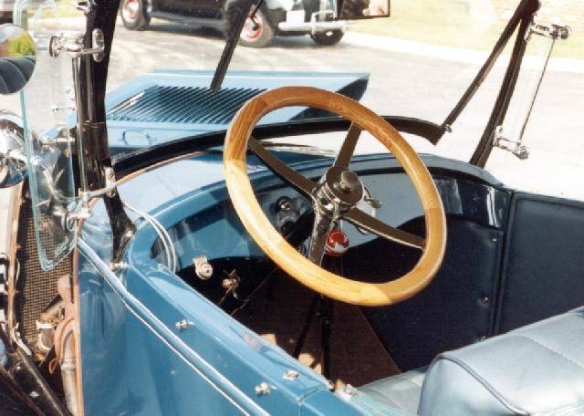 Steering Wheel and Windwing detail