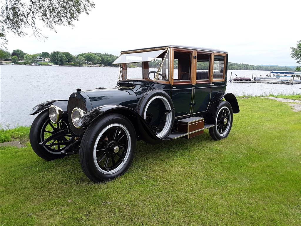 1917 Brewster Model 41 7 passenger sedan