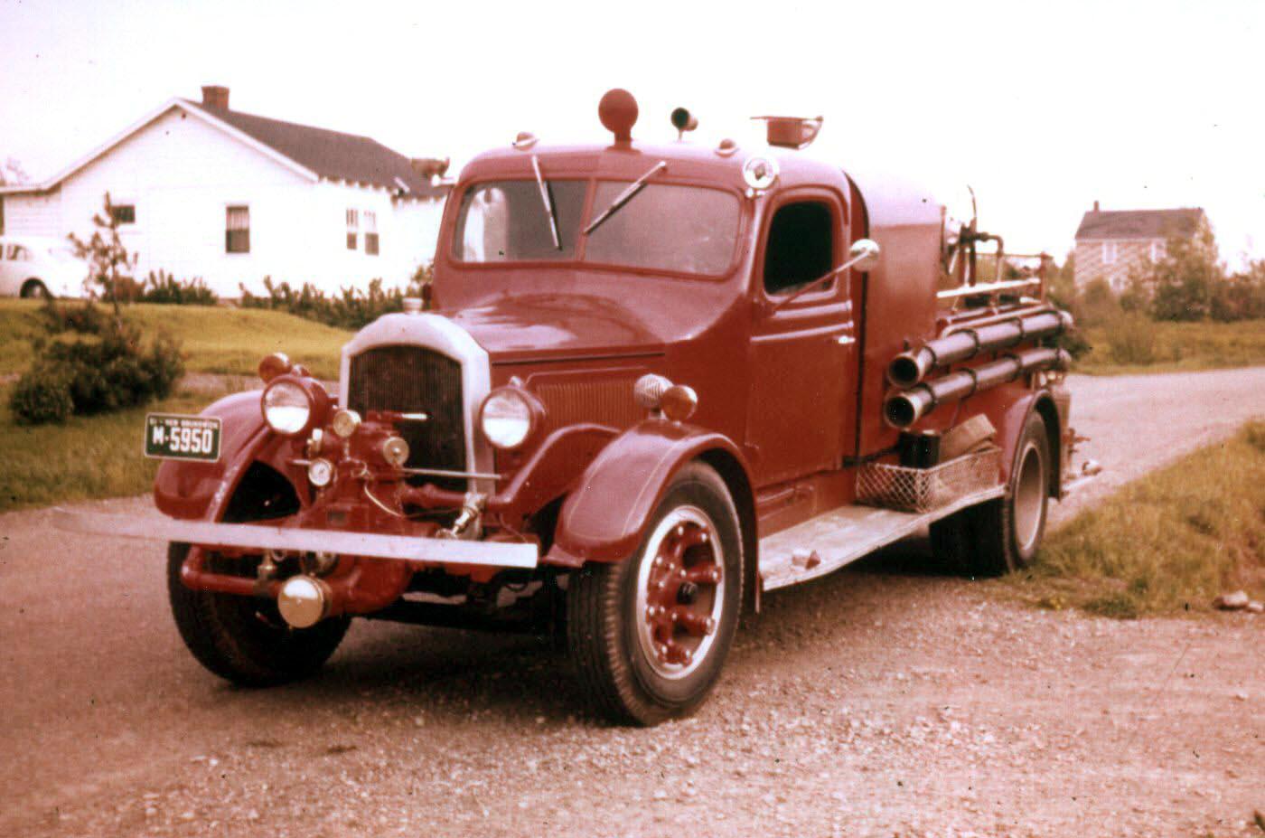 1929 Willys Knight Firetruck Model 26   2 ton