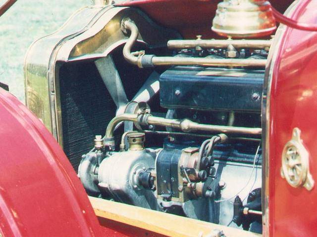 1914 Minerva 14 HP engine - LHS view