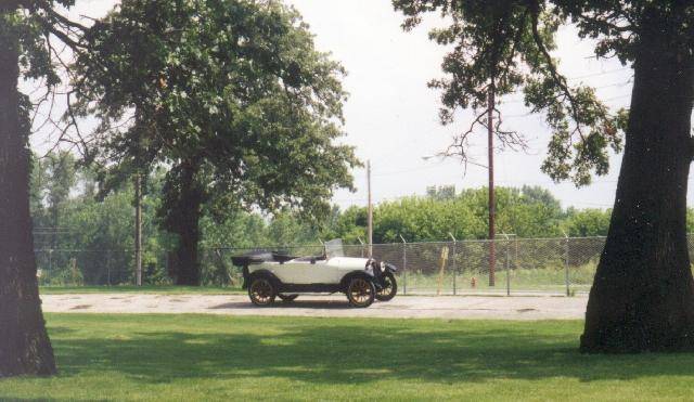1916 Moline Knight Touring Model MK40 - America