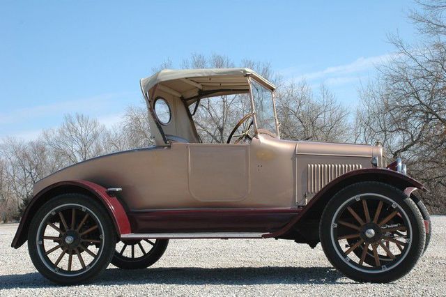 1922 Overland Model 4 - America