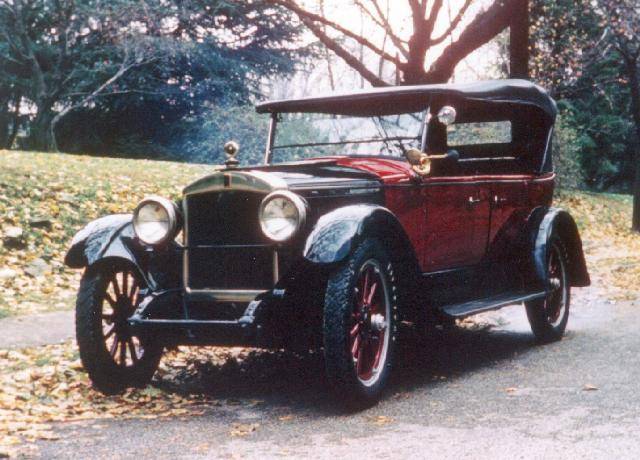 1923 Sterling Knight Model B6 - America