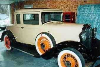 1932 Willys Coupe Model 6-90 - America