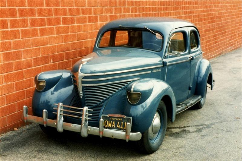 1939 Overland Sedan Model 39 Californian - America