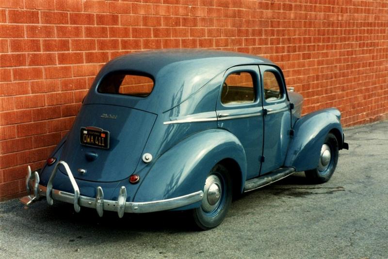 1939 Overland Sedan Model 39 Californian - America