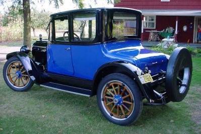1920 Willys Knight Model 20 Coupe - America
