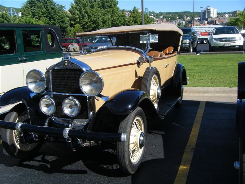 1929 Willys Knight Model 70B Touring - America