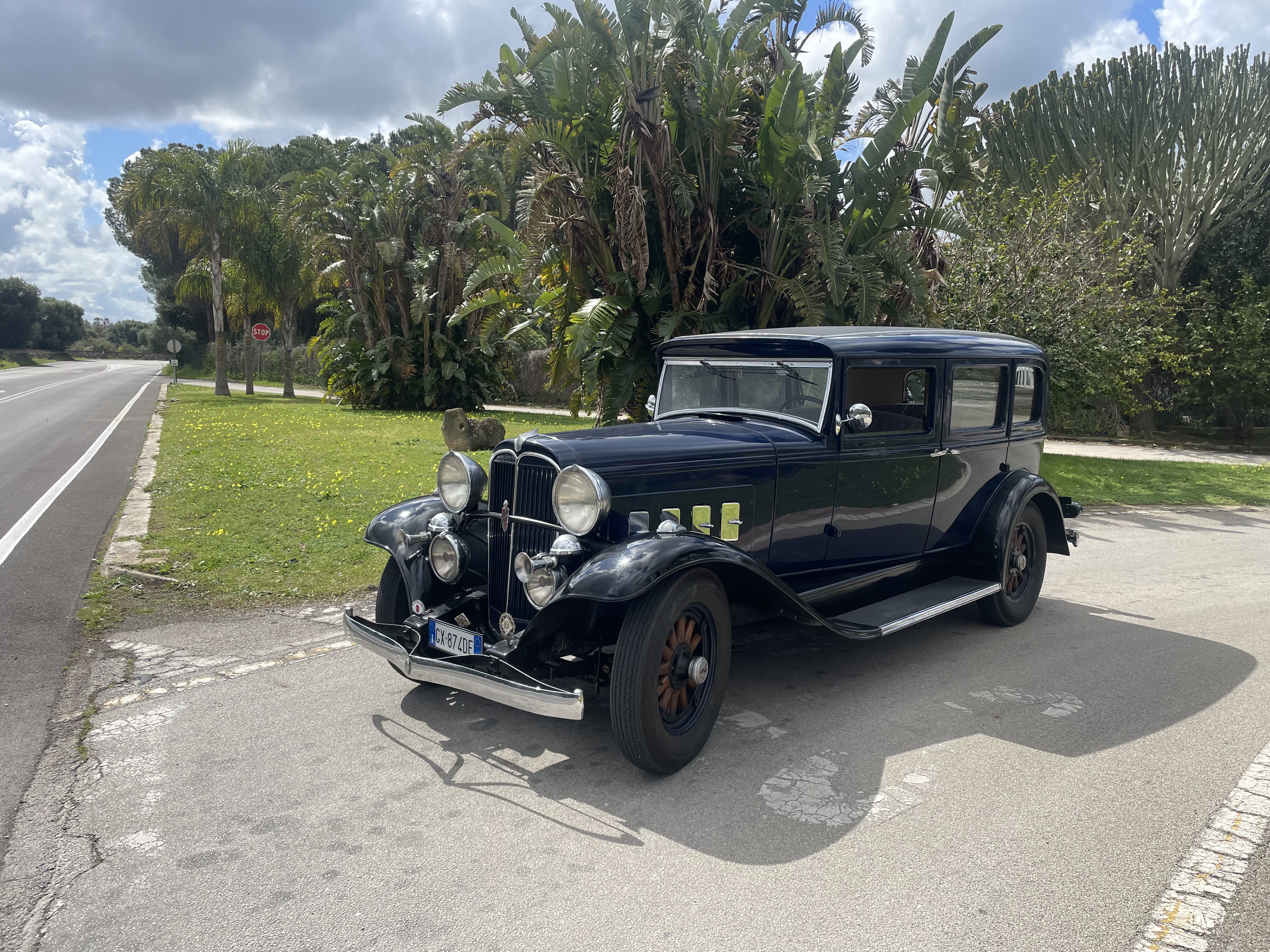 1931 Willys Knight Great Six Model 66D Sedan - Italy