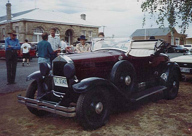 1930 Willys Knight Roadster Model 70B - Australia