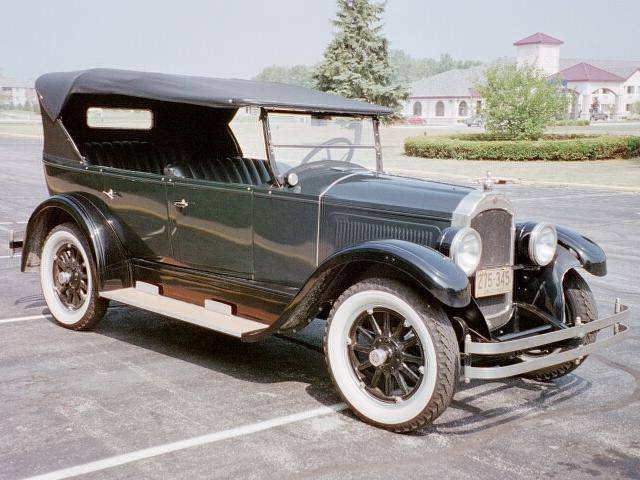 1925 Willys Knight Model 65 Touring - America