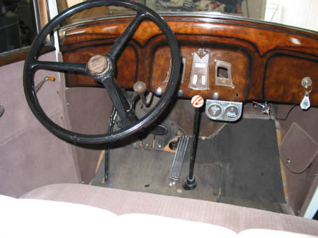 1931 Willys Knight Model 95 Sedan - America