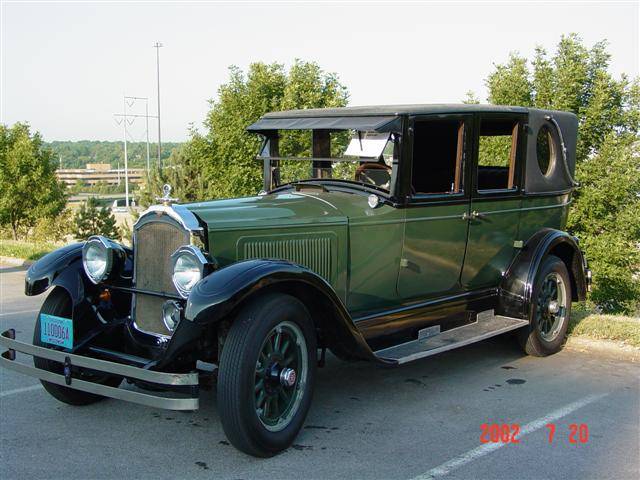 1925 Willys Knight Model 66 Brougham - America